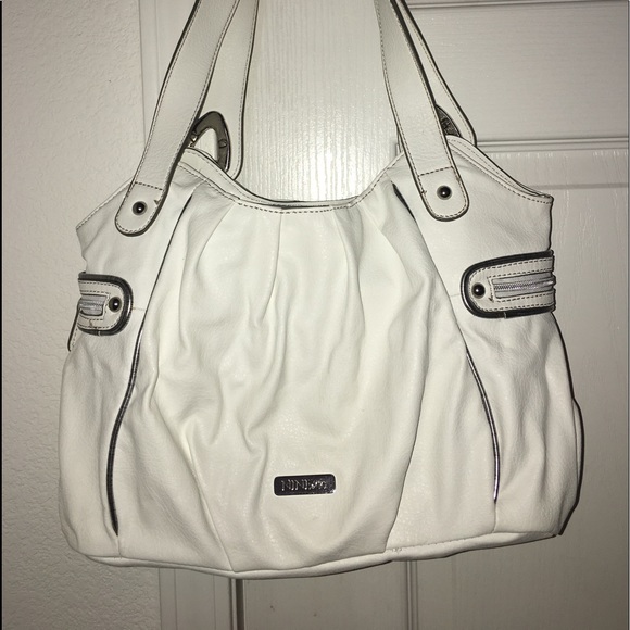 Preowned ❤️ bags - Picture 6 of 6